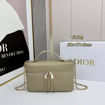 Dior
Master❣️❣️
320 dhs🇦🇪🇦🇪

Zain141
♥️♥️♥️