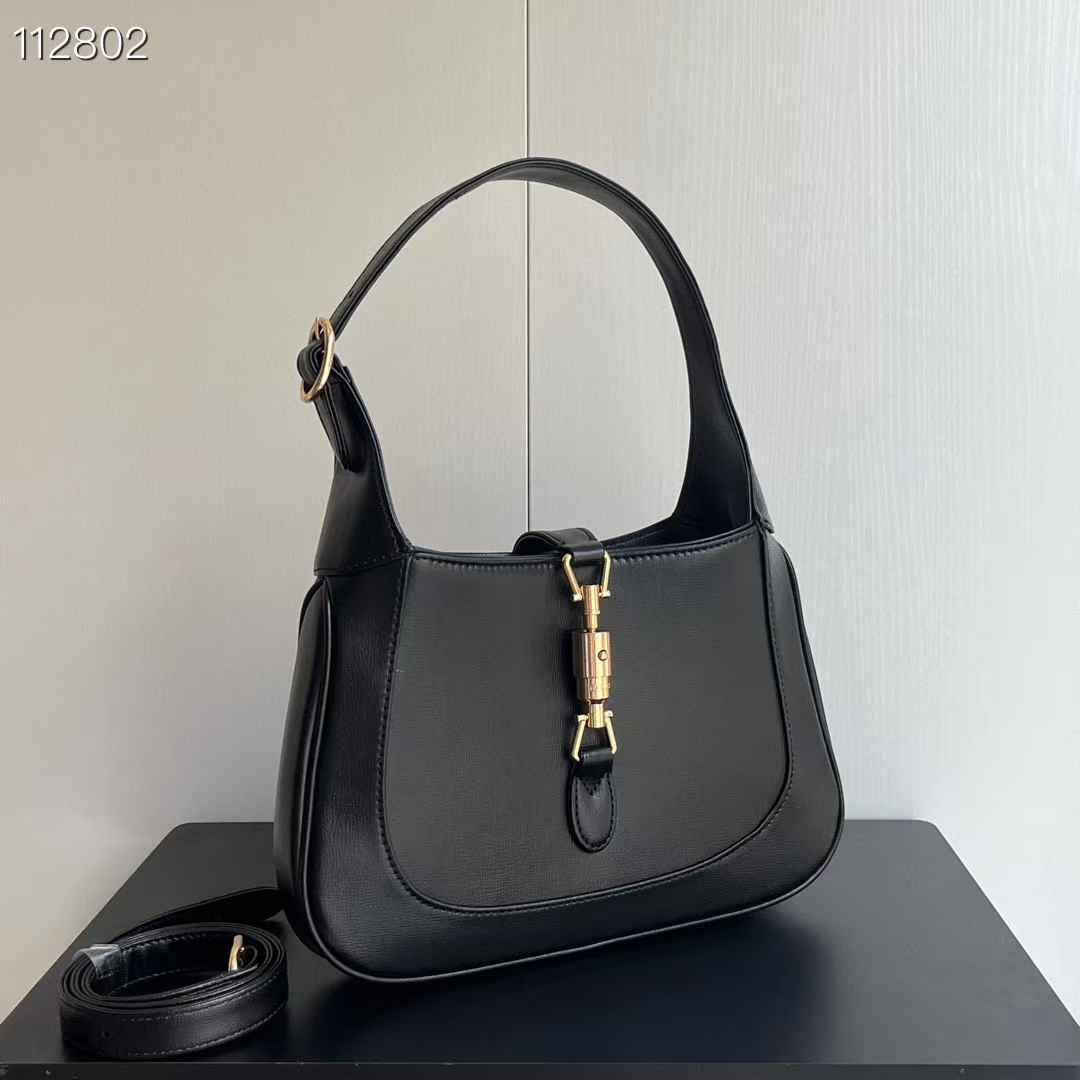Gucci 
Master ++
230 dhs🪙🌨️

Zain10
♥️♥️♥️