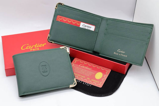 Cartier Wallets
65 dhs🪙💚

Zain33
♥️♥️♥️