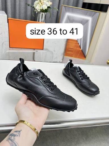 Hermes 
 
size 36 to 41

110 dhs✅

Zain146
♥️♥️♥️
