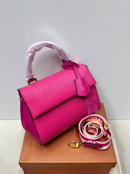 LV 
100 dhs🇦🇪🇦🇪

with box
size 20×9×15cm

Zain42
♥️♥️♥️