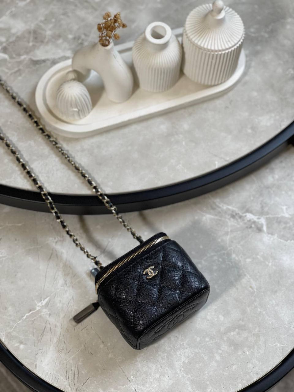 Chanel  ✨💥
Available original box 📦 
With full packing 🎀🎀
Super high quality 💥💥
For Price 👇 WhatsApp✅
0568585901 
0507557372
0552275751 Owner Zain 👌

Zain283
♥️♥️♥️