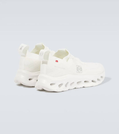 Loewe x On Cloudtilt sneakers ’All White’🤍
36-45 AVAILABLE🤩
180 dhs✅

Zain242
♥️♥️♥️