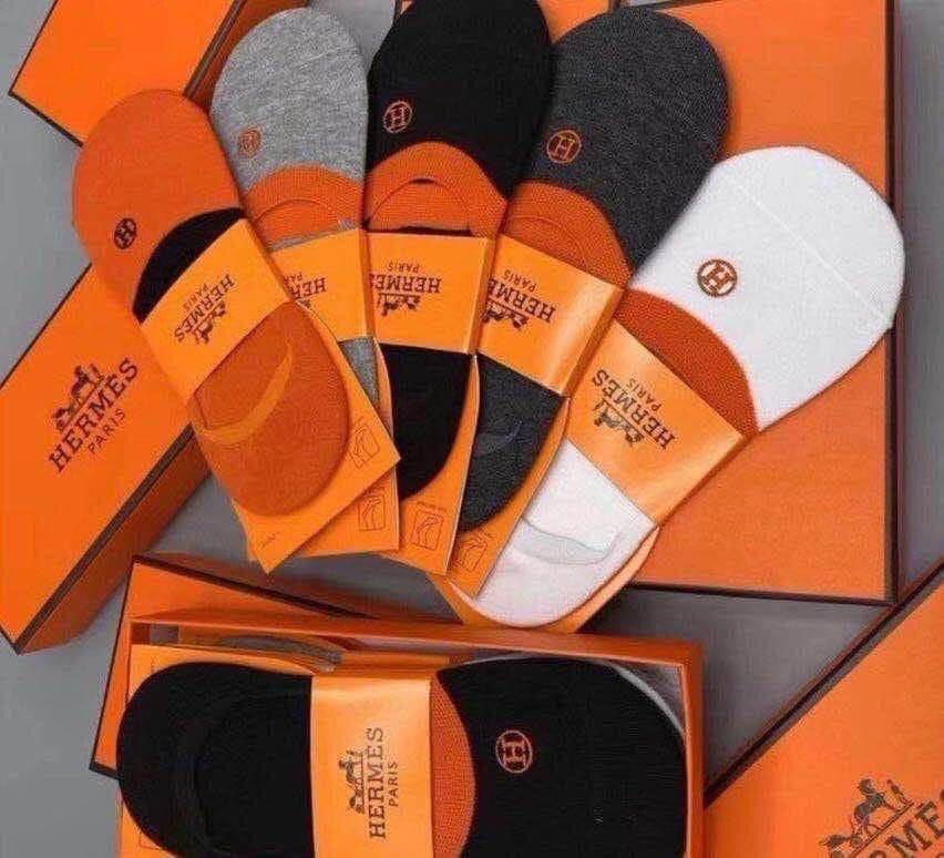 big offer men and women 
Socks
For 12 pic 
55 dhs✅

Zain161
♥️♥️♥️
