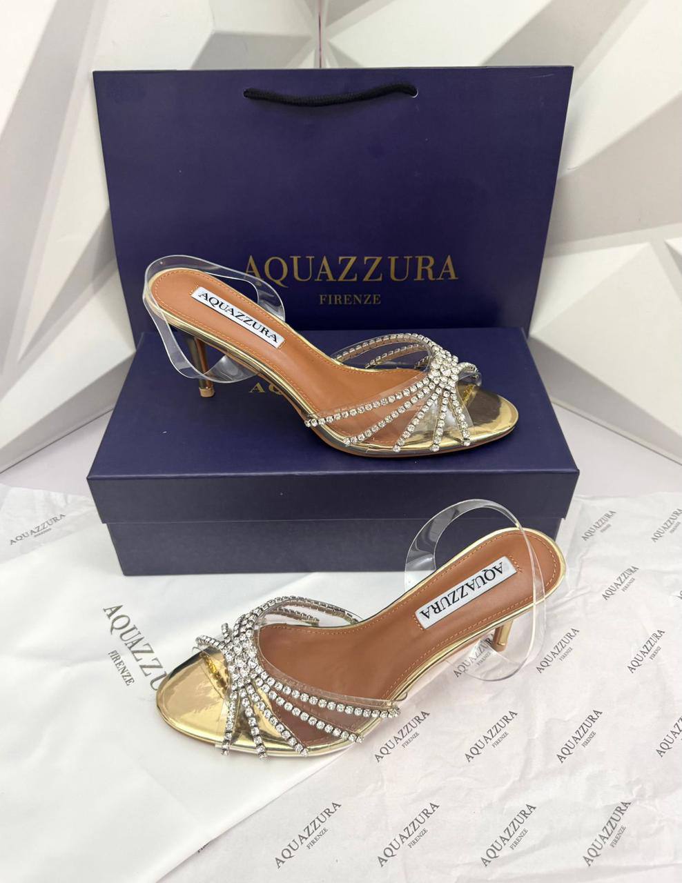 Aquazzura
150 dhs✅
Size  36-41 

Zain88
♥️♥️♥️