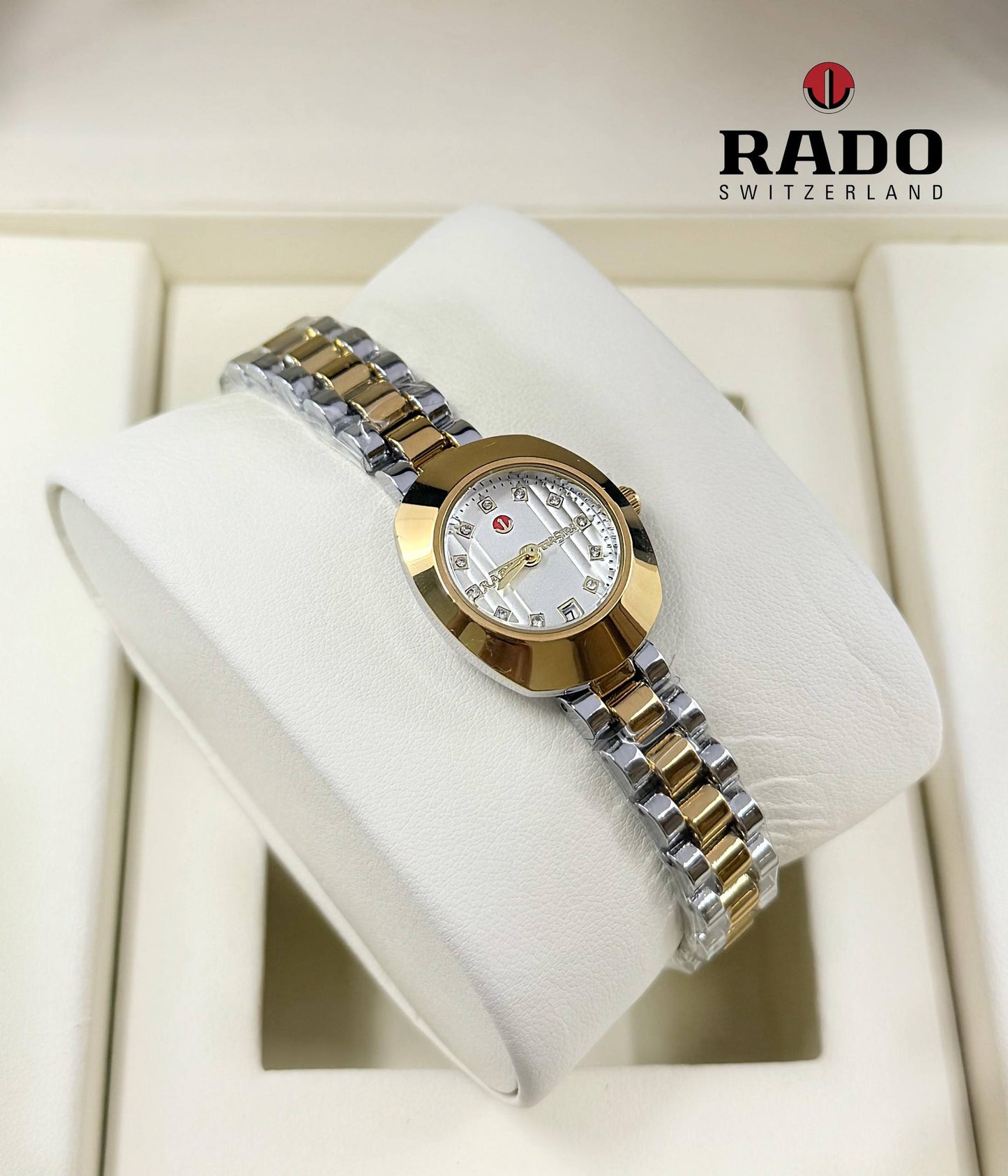 Rado ladies
55 dhs❣️
*Battery*

Zain29
♥️♥️♥️