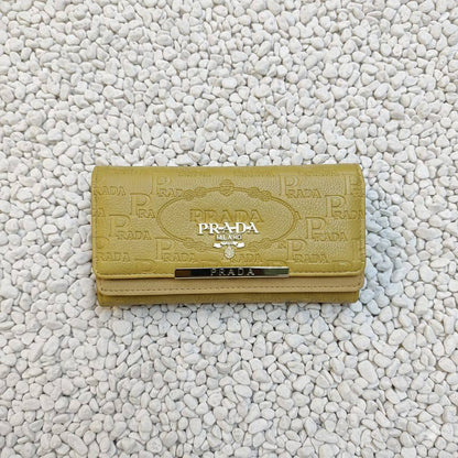 TRI-FOLD 𝗟𝗢𝗡𝗚 WALLET

WITH BOX
🎁🎁🎁

30 dhs🪙🌨️

Zain31
♥️♥️♥️