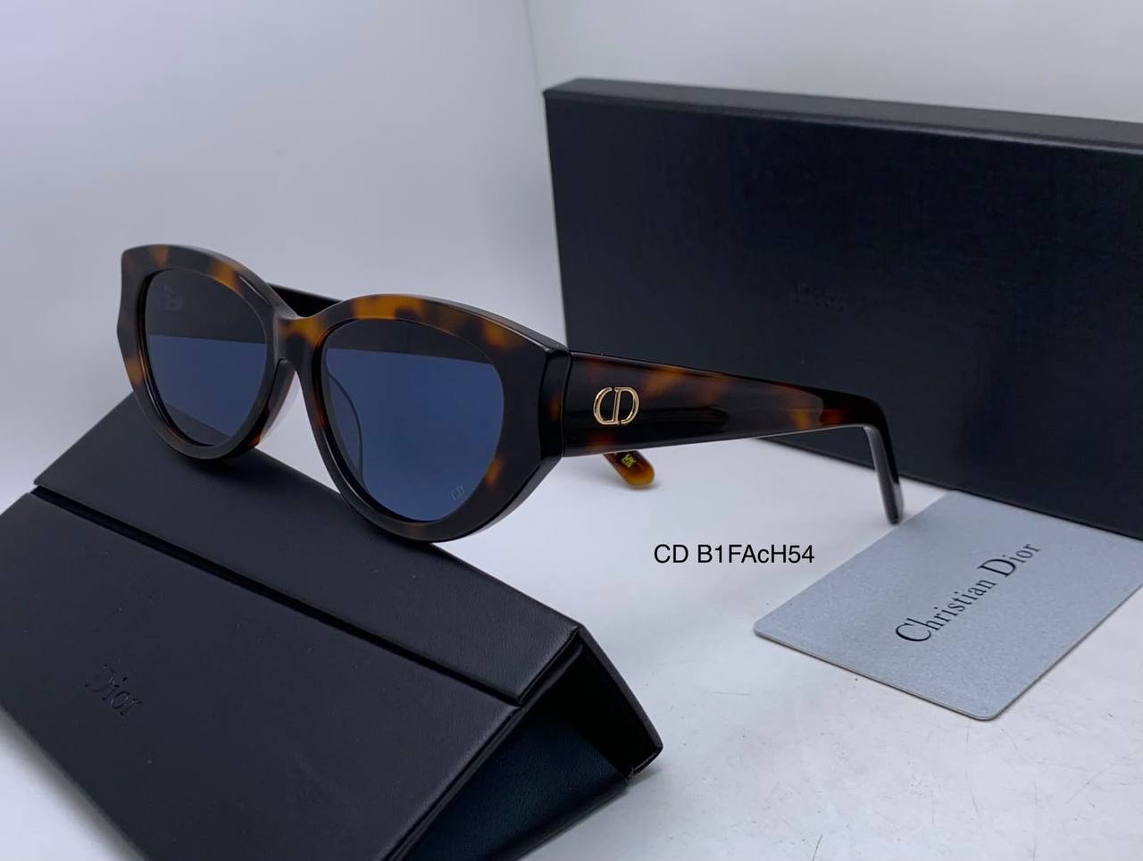Master Sunglasses
190 dhs✅

Zain129
♥️♥️♥️