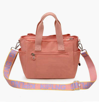 KIPLING NEW CAME 
GOOD QUALITY 
60 dhs💓

Zain39
♥️♥️♥️