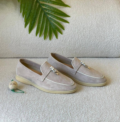 LORA PIANA 
SuperMaster Quality 💯
450 dhs🪙🌨️
Size:36-41💥

Zain171
♥️♥️♥️