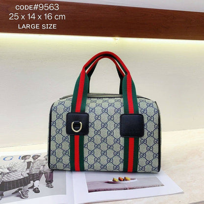 GUCCI ʜᴀɴᴅʙᴀɢ GG
ᴄᴀɴᴠᴀs ᴀɴᴅ ʟᴇᴀᴛʜᴇʀ ᴍᴀᴛᴇʀɪᴀʟ
ᴡɪᴛʜ ʟᴏɴɢ ʙᴇʟᴛ sᴛʀᴀᴘ
sɪᴢᴇ : 25 cm (ʟᴀʀɢᴇ)
sɪᴢᴇ : 22 cm (sᴍᴀʟʟ)

75 dhs🗽

Zain31
♥️♥️♥️