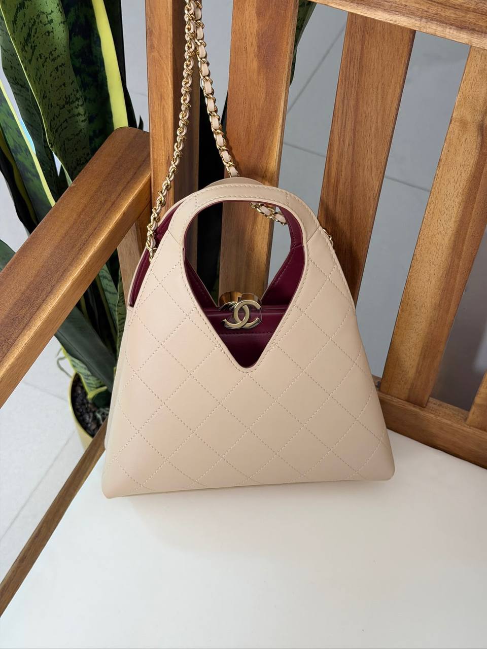 CHANEL 
Super Master Quality ⚡️
Original Packing 🎁
Size 22CM📏
For Price 👇 WhatsApp✅
0568585901 
0507557372
0552275751 Owner Zain 👌

Zain321
♥️♥️♥️