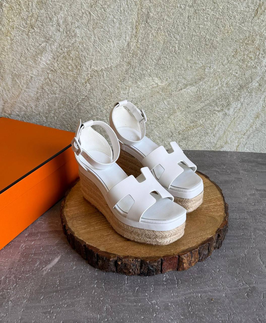 Hermes
SuperMaster Quality 💯
490 dhs✅
Size: 36-41💥

Zain171
♥️♥️♥️