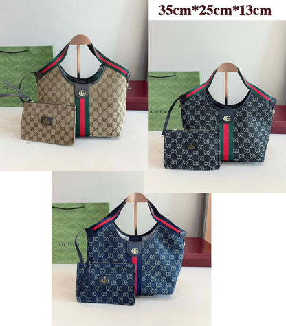 GUCCI 
COPY ONE SMALL SIZE 

WITH BOX 
🎁🎁🎁

170 dhs🪙🌨️

Zain39
♥️♥️♥️