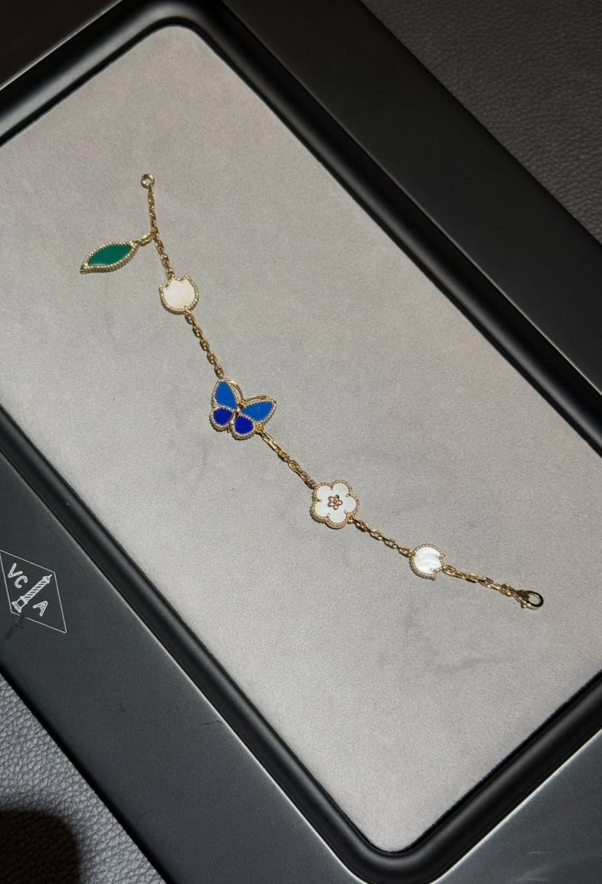 *VanCleef & Arpels* 💚
VCA
Lucky Spring Bracelet
↗️ *# Super Master Quality ®️*
For Price 👇 WhatsApp✅
0568585901 
0507557372
0552275751 Owner Zain 👌

Zain106
♥️♥️♥️
