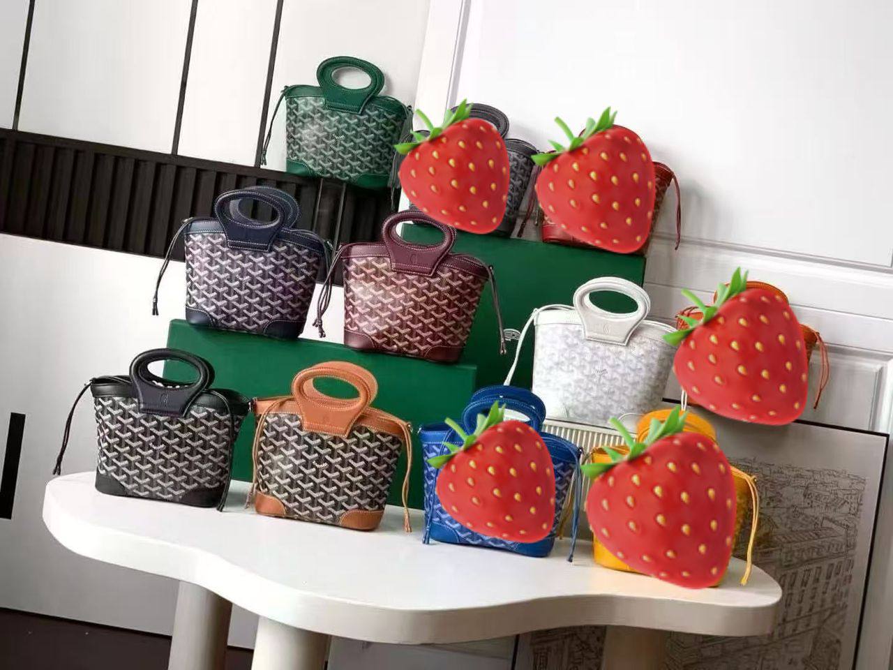 Goyard
110 dhs🌺
High quality

Zain35
♥️♥️♥️