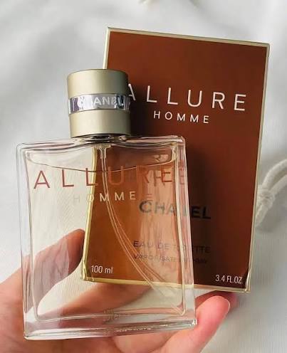 CHANEL
50 dhs✅

Zain01
♥️♥️♥️
