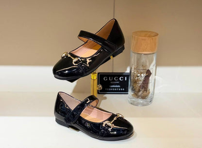 New Gucci Ballerina shoes🤍
Size:26 to 35
240 dhs✅
Super master quality ✅

Zain286
♥️♥️♥️