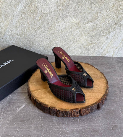 CHANEL 💫😍
SuperMaster Quality 💯
550 dhs✅
Size: 36-41 💥

Zain171
♥️♥️♥️