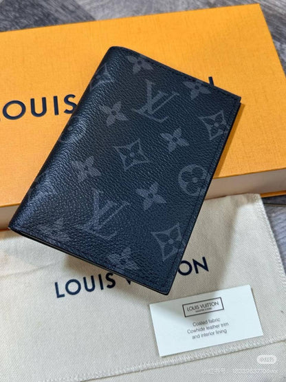 LV - Goyard
Wallets
 master 
passport holder
95 dhs✅

Zain33
♥️♥️♥️