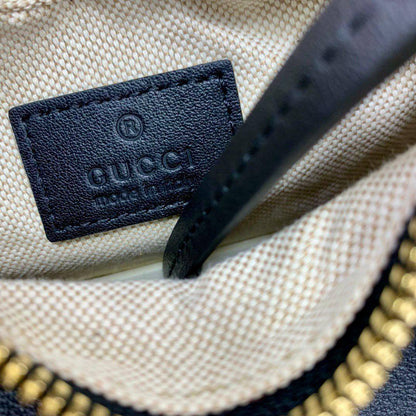Gucci

24*18*4cm

With box
🎁🎁🎁

110 dhs✅

Zain17
♥️♥️♥️