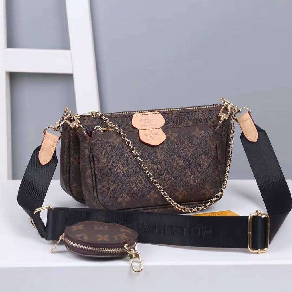 LV 
3 in 1 , 
good quality

 with box 
🎁🎁🎁

75 dhs✅

Zain39
♥️♥️♥️