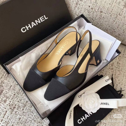 Chanel
Size 36-41
120 dhs✅

Zain146
♥️♥️♥️