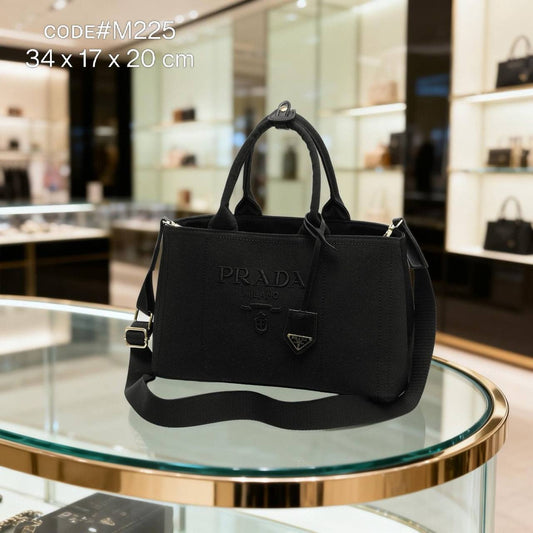 PRADA ᴊᴀʀᴅɪɴɪᴇ̀ʀᴇ
ʟᴀʀɢᴇ ʟɪɴᴇɴ ʙʟᴇɴᴅ ᴛᴏᴛᴇʙᴀɢ
ᴡɪᴛʜ ᴄᴏɴᴛʀᴀsᴛɪɴɢ ᴄᴏɢɴᴀᴄ ʟᴇᴀᴛʜᴇʀ
ᴇᴍʙʀᴏɪᴅᴇᴅ ʟᴏɢᴏ
sɪᴢᴇ : 34 cm

75 dhs💓

Zain31
♥️♥️♥️