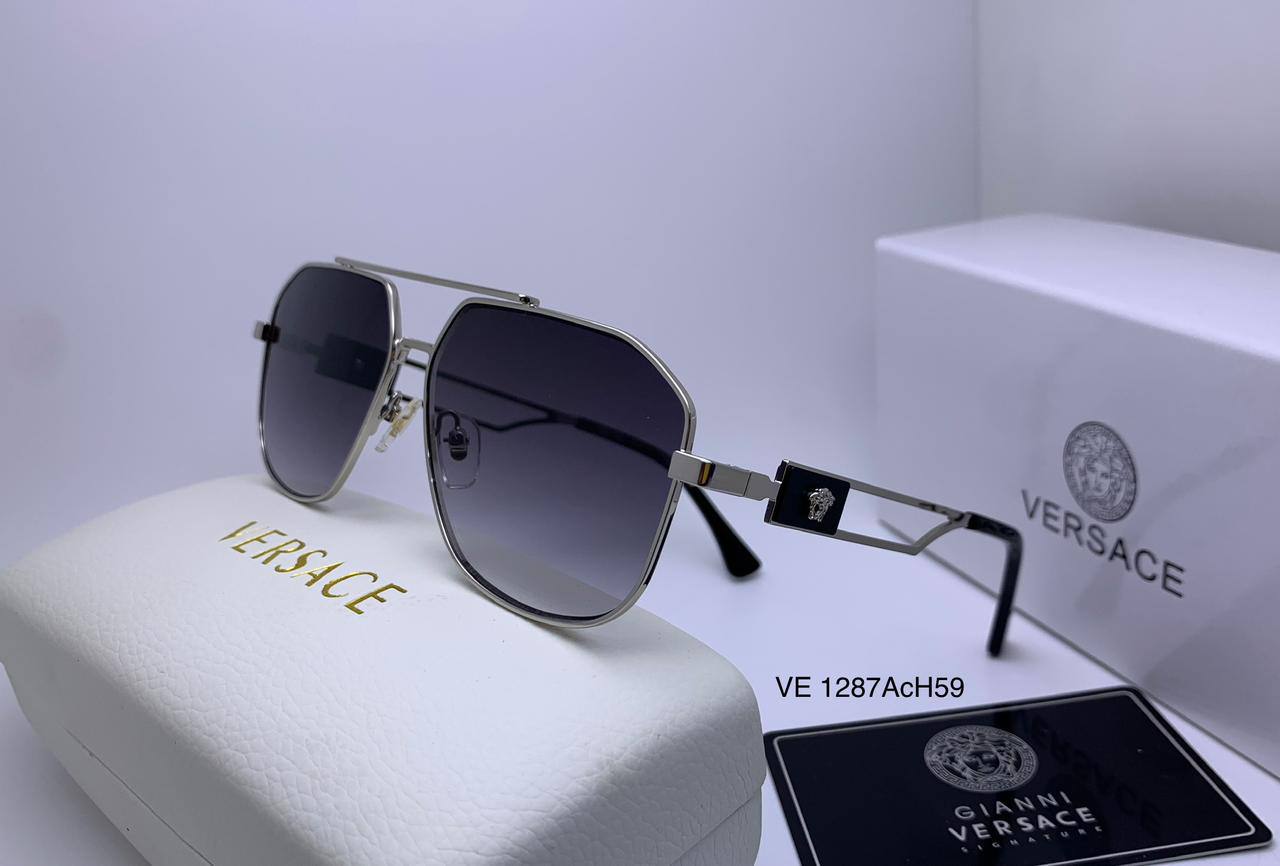 Master quality 
sunglasses 
180 dhs❣️

Zain126
♥️♥️♥️