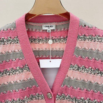CHANEL
Women’s Cardigan 
Master Quality 
SML
320 dhs💓

Zain276
♥️♥️♥️