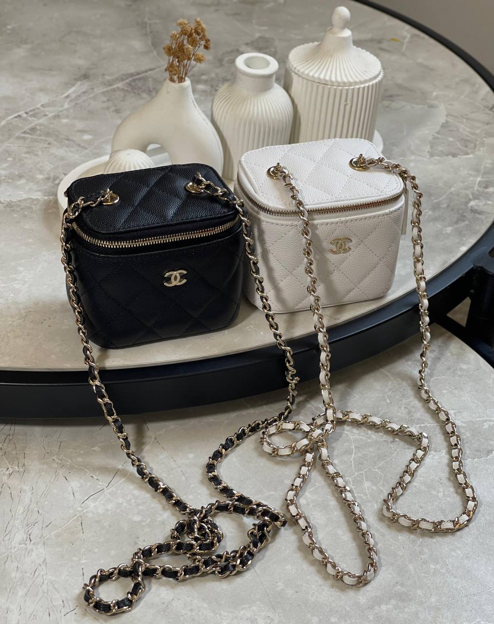 Chanel  ✨💥
Available original box 📦 
With full packing 🎀🎀
Super high quality 💥💥
For Price 👇 WhatsApp✅
0568585901 
0507557372
0552275751 Owner Zain 👌

Zain283
♥️♥️♥️