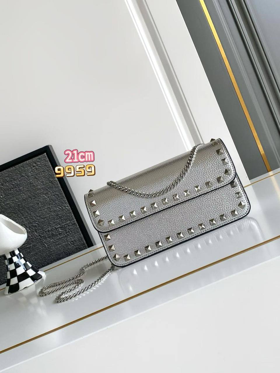 Valentino 
Master🌺🌺
240 dhs💓💓

Zain153
♥️♥️♥️