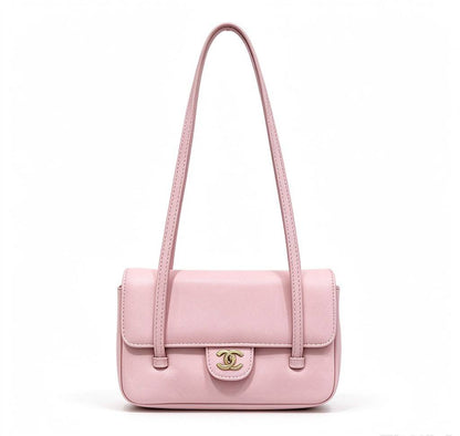 Chanel 

100 dhs🇦🇪🇦🇪
 have box

Zain07
♥️♥️♥️