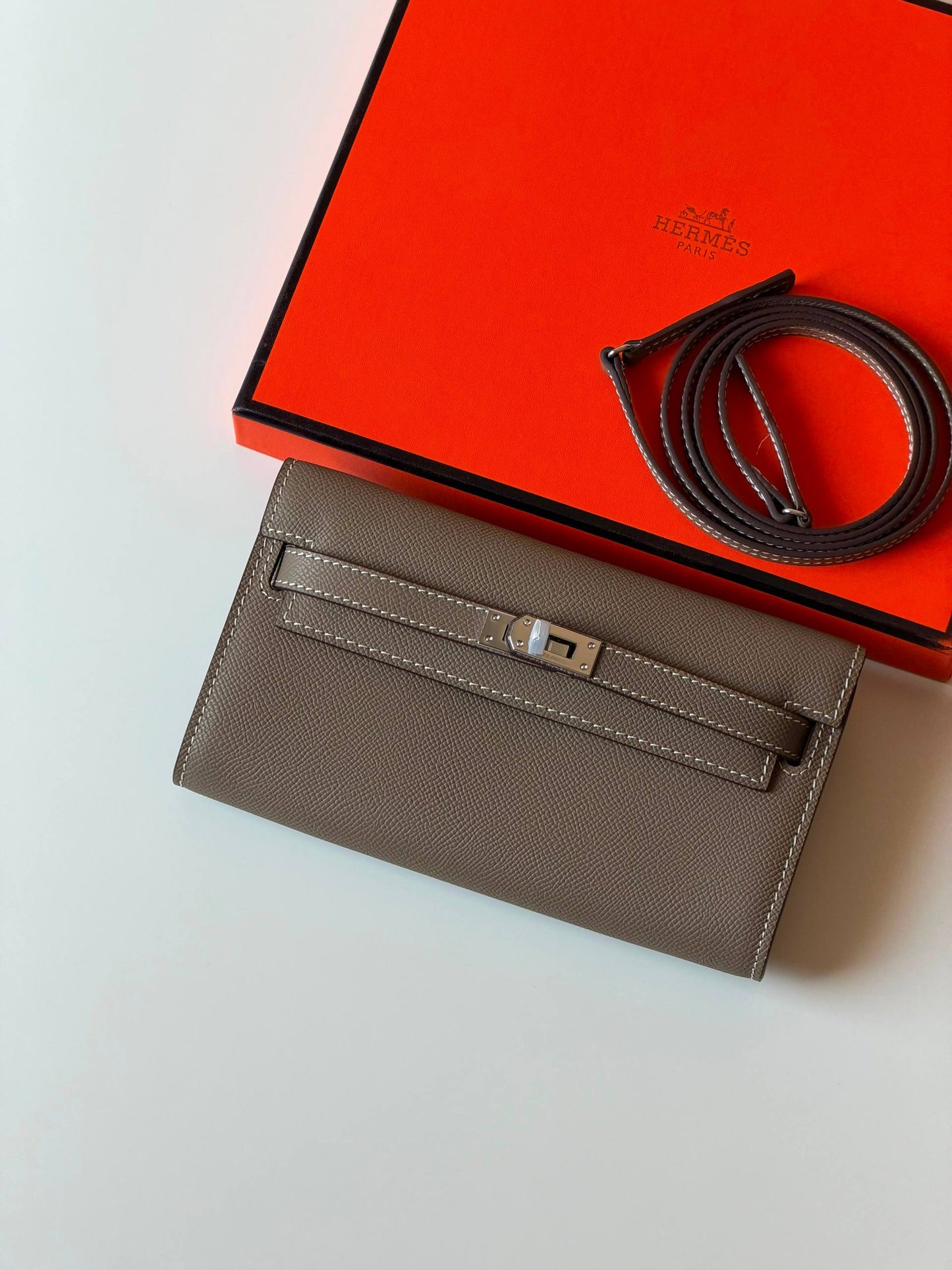 Hermes 20cm💥Master quality ✅with box 📦 
340 dhs✅

Zain52
♥️♥️♥️