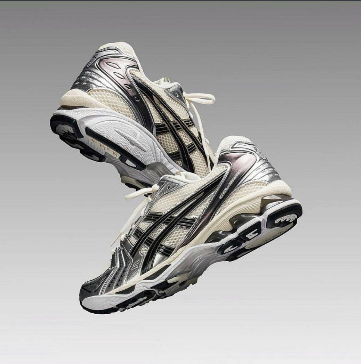 GEL-Kayano 14 "Metallic Plum" 
36-45 AVAILABLE🤩
220 dhs🪙💚

Zain242
♥️♥️♥️