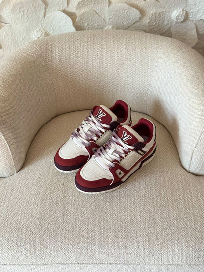 LV Sneaker

AAA Quality

size:40 to 46
630 dhs🇦🇪🇦🇪

Zain185
♥️♥️♥️