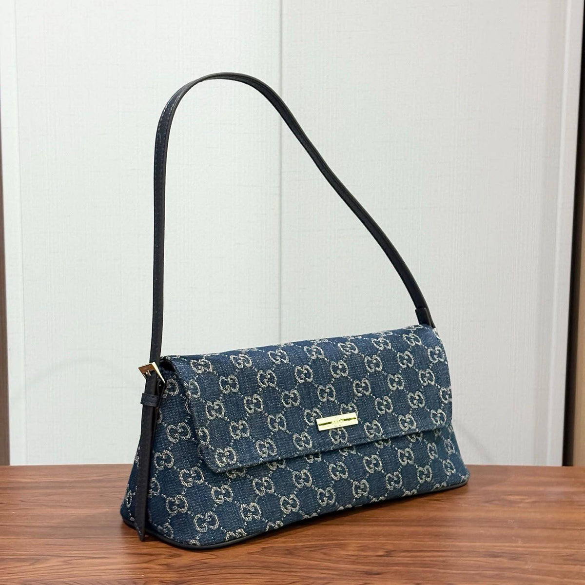 Gucci

31cm

290 dhs🇦🇪🇦🇪

Zain297
Zain228
♥️♥️♥️
