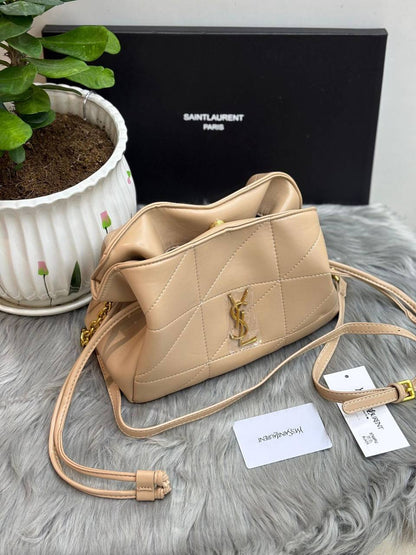 YSL 
SIZE  ……… 25 CM 🥰
95 dhs✅
with BOX🌷

Zain244
♥️♥️♥️