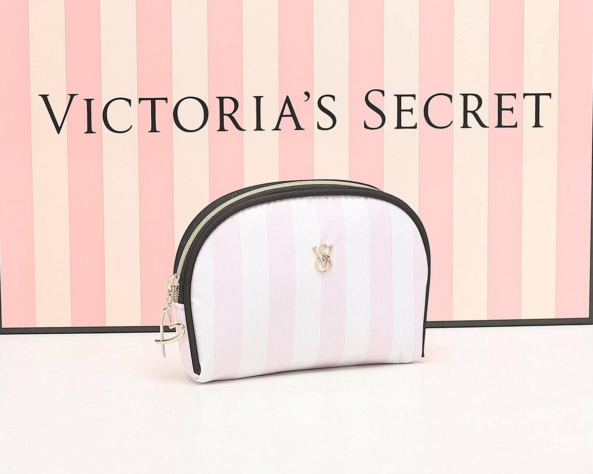 Victoria's Secret 

make up 
pouch 
good quality 

30 dhs🇦🇪🇦🇪

Zain295
♥️♥️♥️