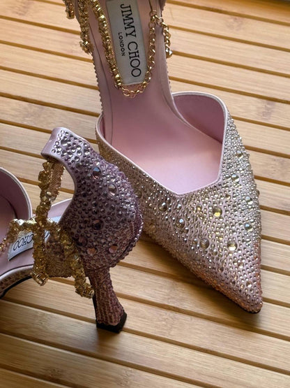 𝗝𝗜𝗠𝗠𝗬 𝗖𝗛𝗢𝗢
𝗦𝗶𝘇𝗲 𝟯𝟲 𝘁𝗼𝗼 𝟰𝟭 
530 dhs🇦🇪

Zain178
♥️♥️♥️