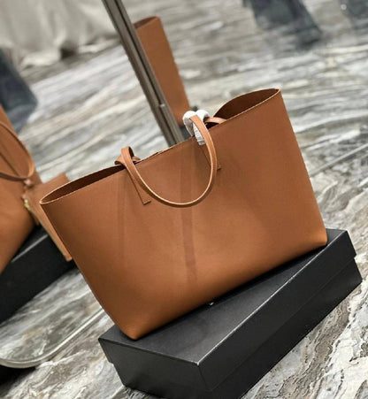 YSL 
COPY ONE NEW CAME 
260 dhs🪙
leather 

Zain39
♥️♥️♥️