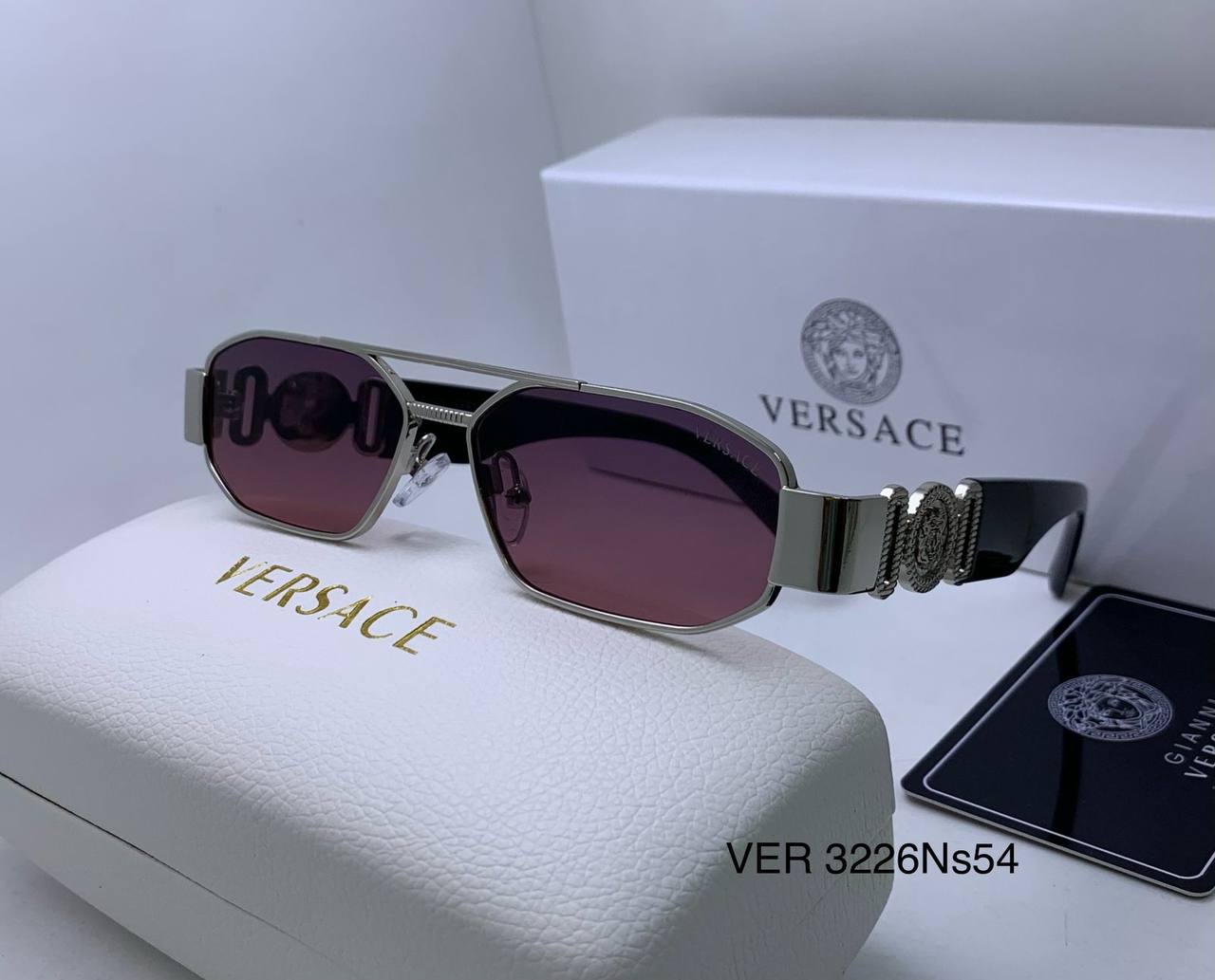 Versace
70 dhs✅

Zain126
♥️♥️♥️