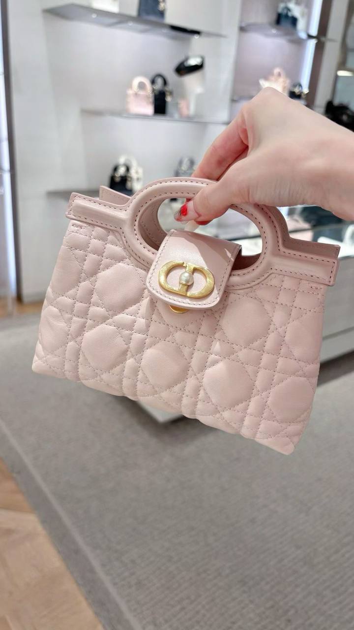 💗*Super Master Bags *😍
         🌓 ✨ 🌔
✨Available now 💫
For Price 👇 WTSP Text Zain 0568585901

Zain246
♥️♥️♥️