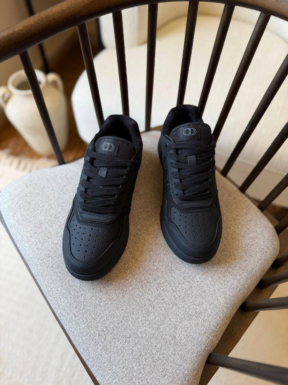 DIOR 
*AAA quality*
*size:40 to 46*
450 dhs🇦🇪🇦🇪

Zain185
♥️♥️♥️