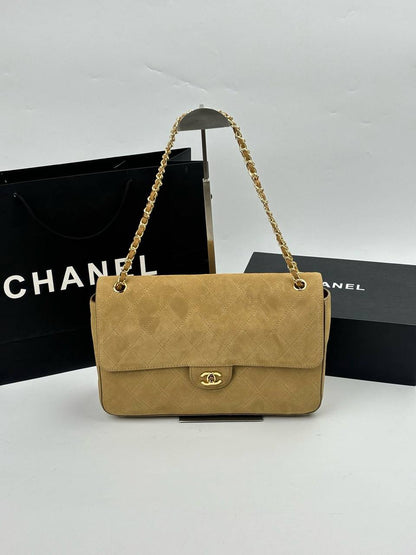 Chanel 
Master🌺🌺
Size:32cm
360 dhs💓

Zain114
♥️♥️♥️