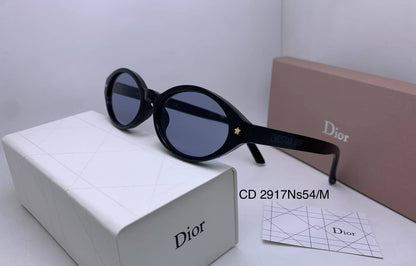 Ladies sunglasses 
70 dhs🇦🇪🇦🇪

Zain126
♥️♥️♥️