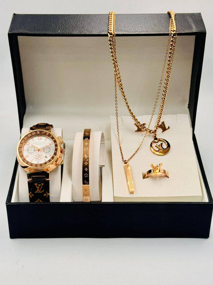 LV ladies set 

with box 
🎁🎁🎁

90 dhs❣️

Zain08
♥️♥️♥️