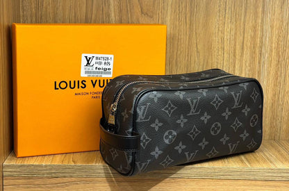 LV
Best quality with box’s 
75 dhs✅
size 25 cm

Zain290
♥️♥️♥️