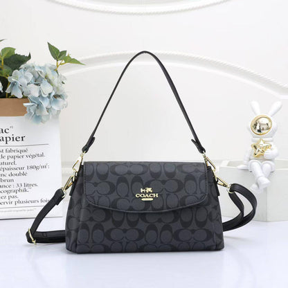 Coach 

95 dhs🌺

Zain253
♥️♥️♥️