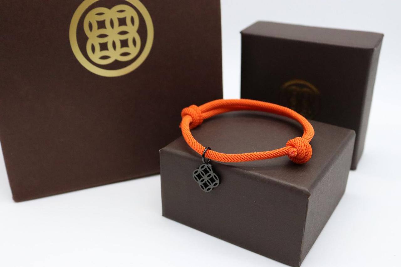 Bracelet 
55 dhs💓
+Box and paper bag🎁

Zain33
♥️♥️♥️